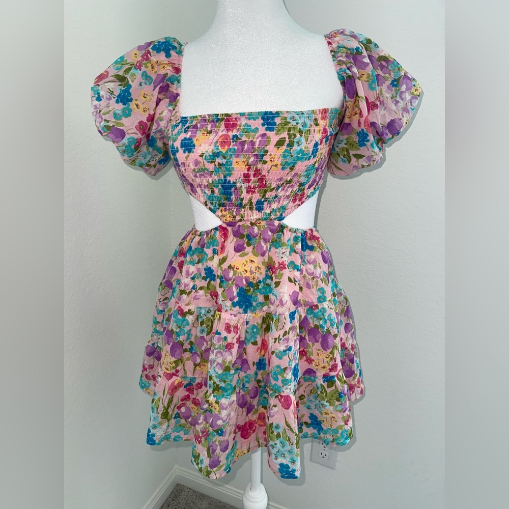 Isabella’s Cabinet cut out puff sleeve mini dress